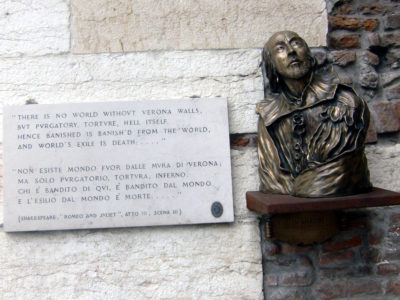 Busto_in_bronzo_di_Shakespeare_a_Verona
