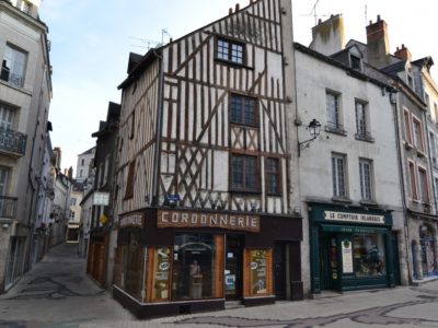 medieval_street_shoe_repair_medieval_house_half_timbered_house_blois_france-702485.jpg!d