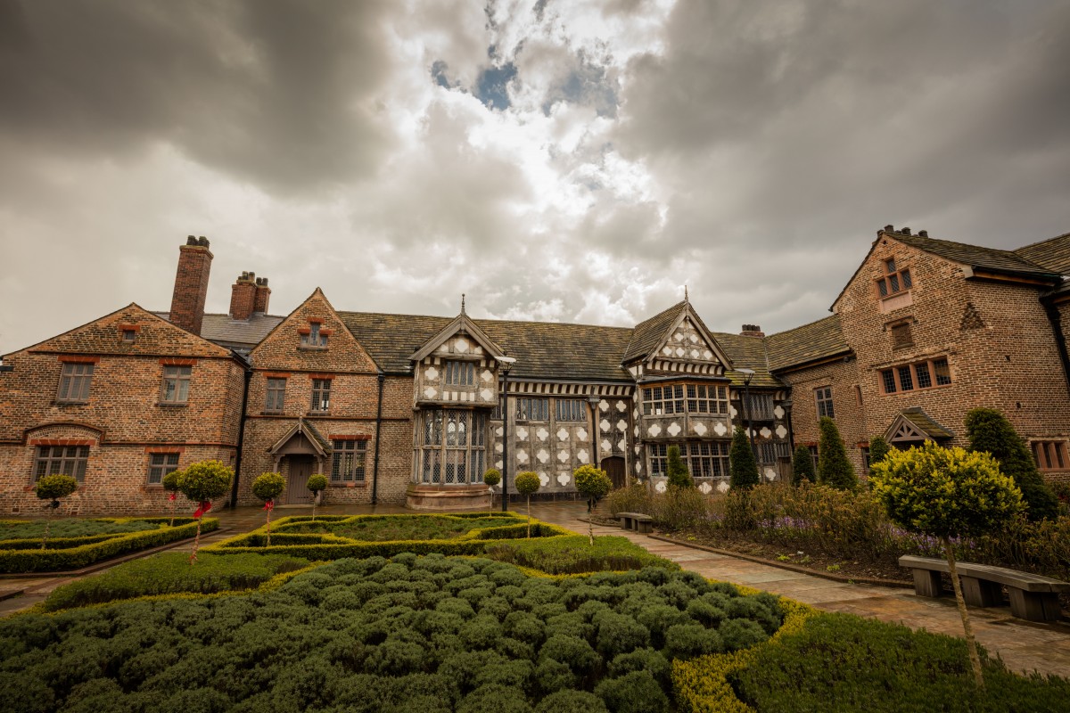 ordsall_hall_ordsallhall_exterior_outside_architecture_building_garden-339369.jpg!d